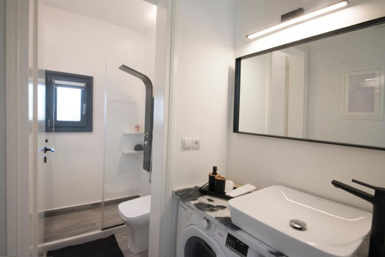White New 1Bd House With Private Jacuzzi In Isterni Villa Isterni  Ngoại thất bức ảnh
