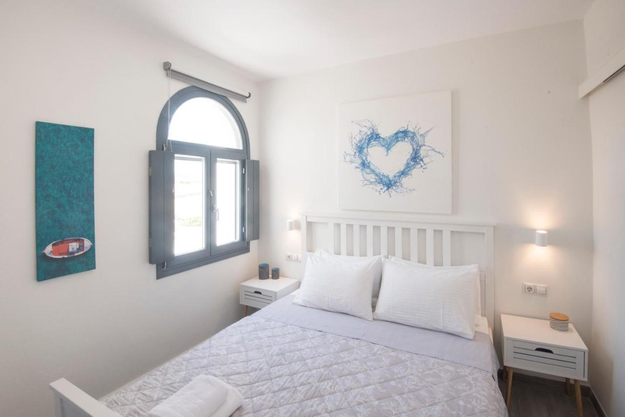 White New 1Bd House With Private Jacuzzi In Isterni Villa Isterni  Ngoại thất bức ảnh